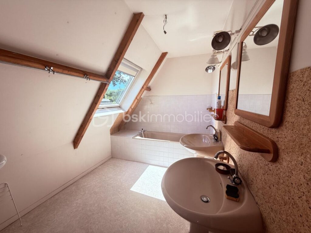 VUE EXCEPTIONNELLE ET IMPRENABLE – 5 pièces – 3 chambres – 106 m²