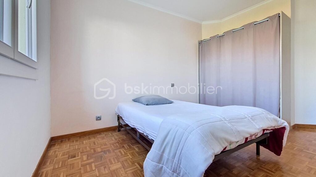 VILLA 4 FACES – VUE SUR LE CANIGOU – 4 CHAMBRES – PISCINE – GARAGE – 6 pièces – 4 chambres – 155 m²