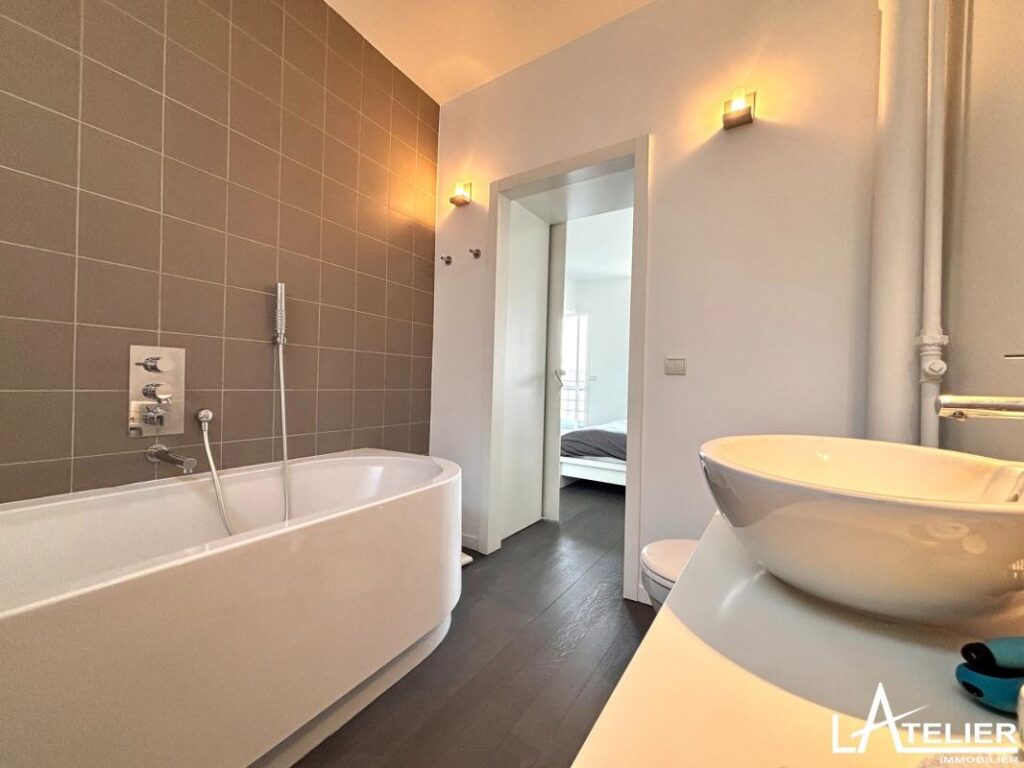 T4 – 4 pièces – 2 chambres – 102 m²