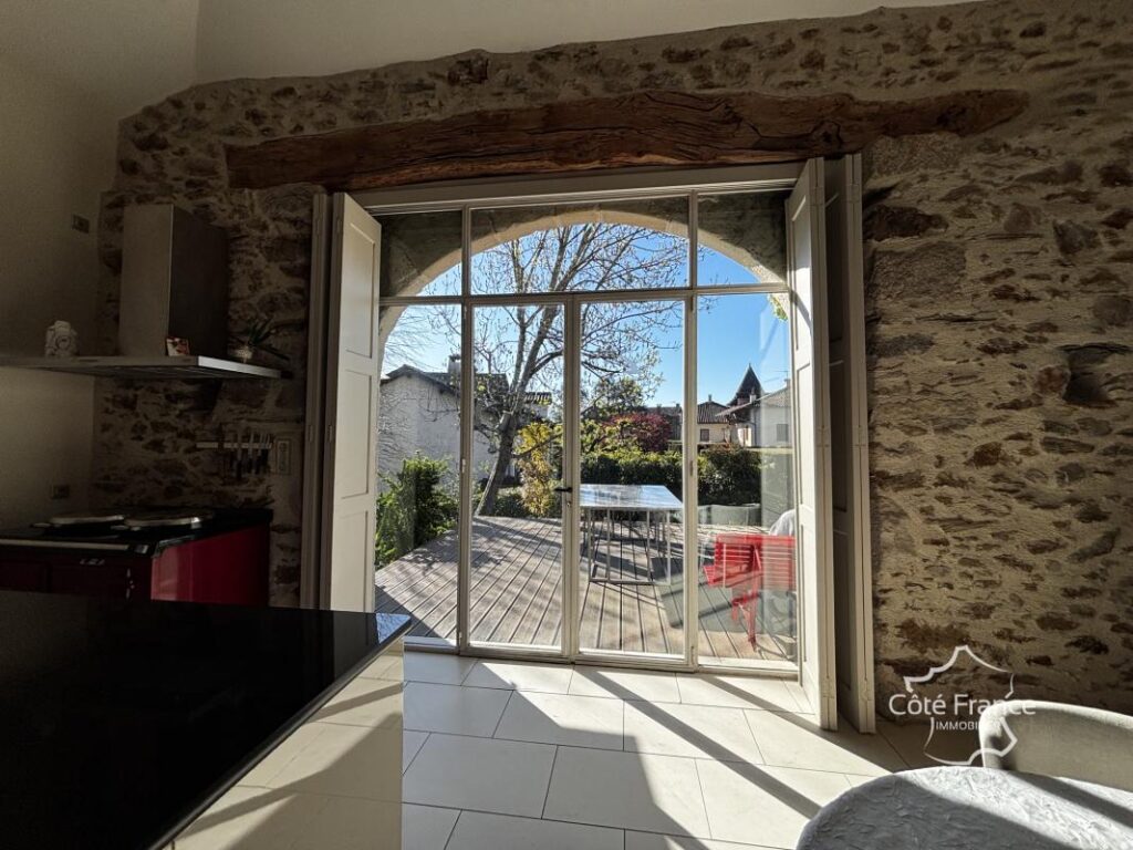 Maison d&rsquo;architecture exceptionnelle de 265 m2 habitable à S – 5 pièces – 4 chambres – 267 m²