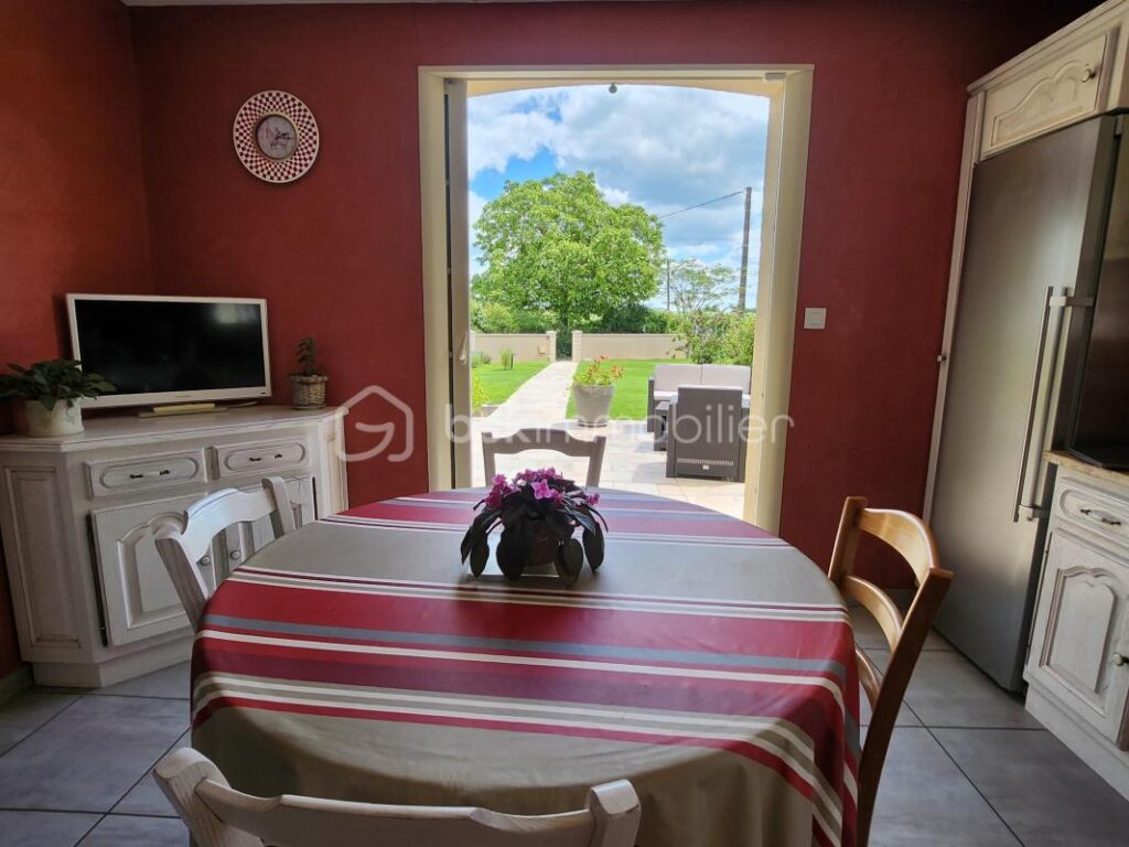 Maison familiale entretenue avec soin – 125 m² habitables – environnement calme et verdoyant – 6 pièces – 3 chambres – 125 m²