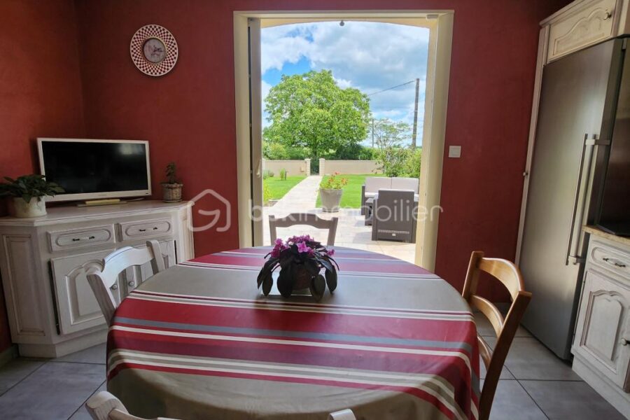 Maison à vendre à Rouille