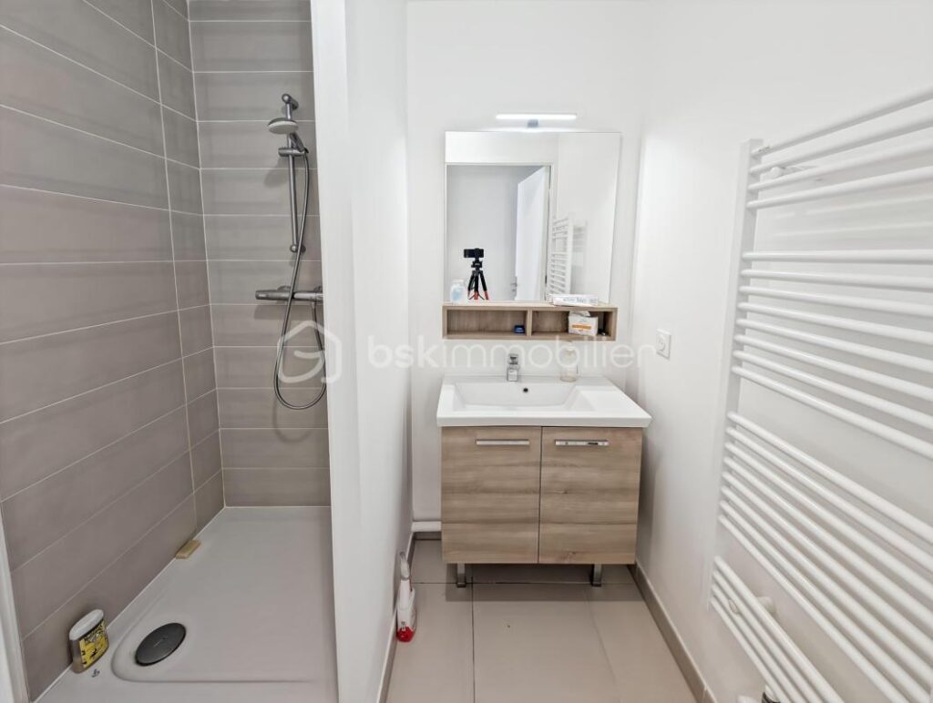 Superbe appartement 3 pièces 81m2 avec balcon dans résidence récente de standing ( possibilité de transformer en 4 pièces ) – 3 pièces – 2 chambres – 81 m²