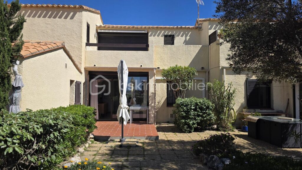 EXCLUSIF – Naturiste – Exceptionnel 3 pièces agrandi, de plain-pied, avec terrasse vue marina – Leucate (11) – 3 pièces – 2 chambres – 47 m²