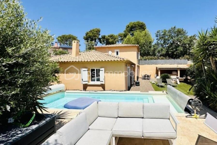 Maison à vendre à Carqueiranne