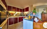 Maison de caractère 7 chambres avec vue dégagée, piscine et – 9 pièces – 7 chambres – 214 m²
