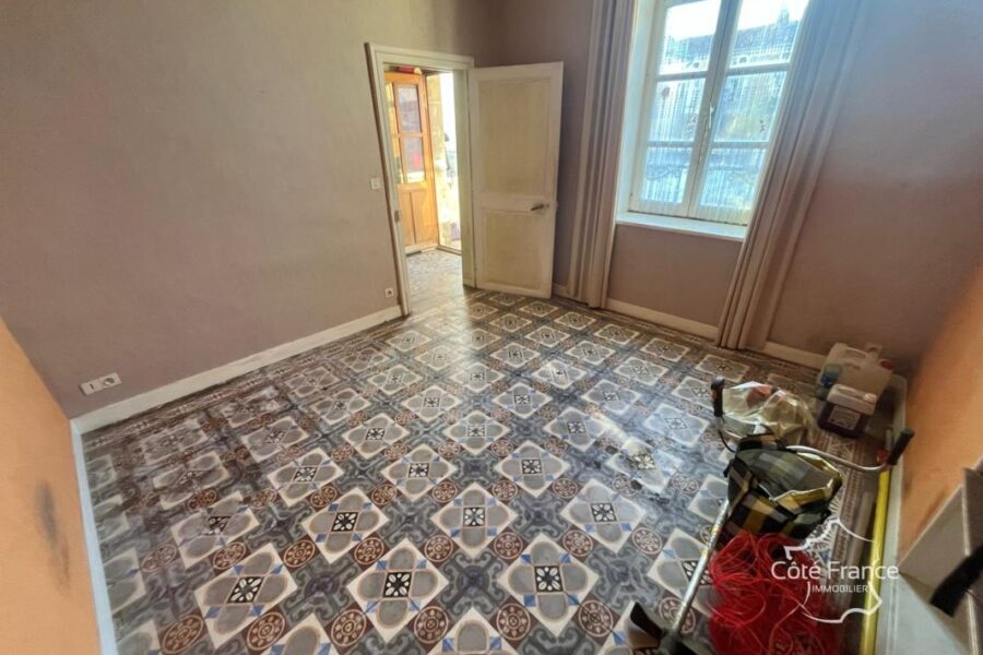 Maison à vendre à Molesmes