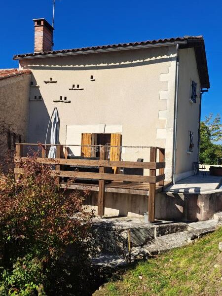 Maison à vendre à Tocane saint apre