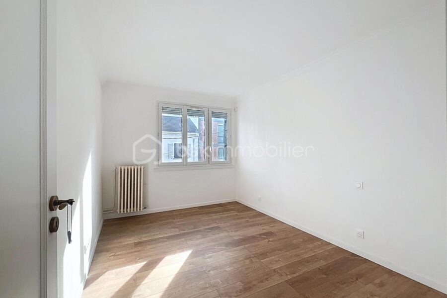 Appartement à vendre à L hay les roses
