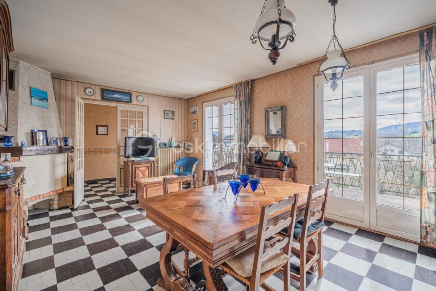 Maison à vendre à Sales
