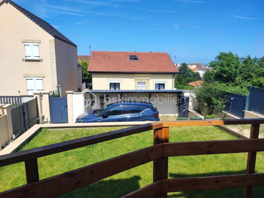 CHARMANTE MAISON NON MITOYENNE de 135 m², 6 PIÈCES, 4 CHAMBRES, quartier Mont-Valérien – DPE B – 6 pièces – 4 chambres – 135 m²