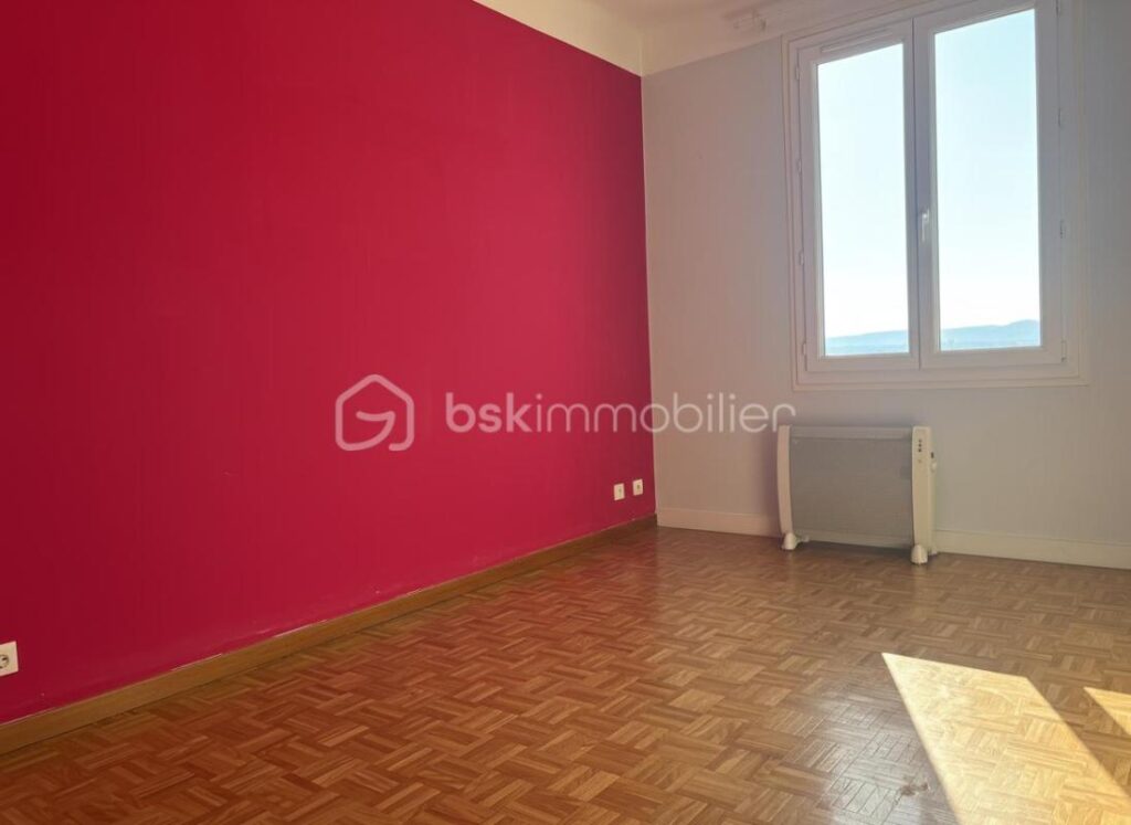 Maison avec Jardin secteur calme – 5 pièces – 3 chambres – 81 m²