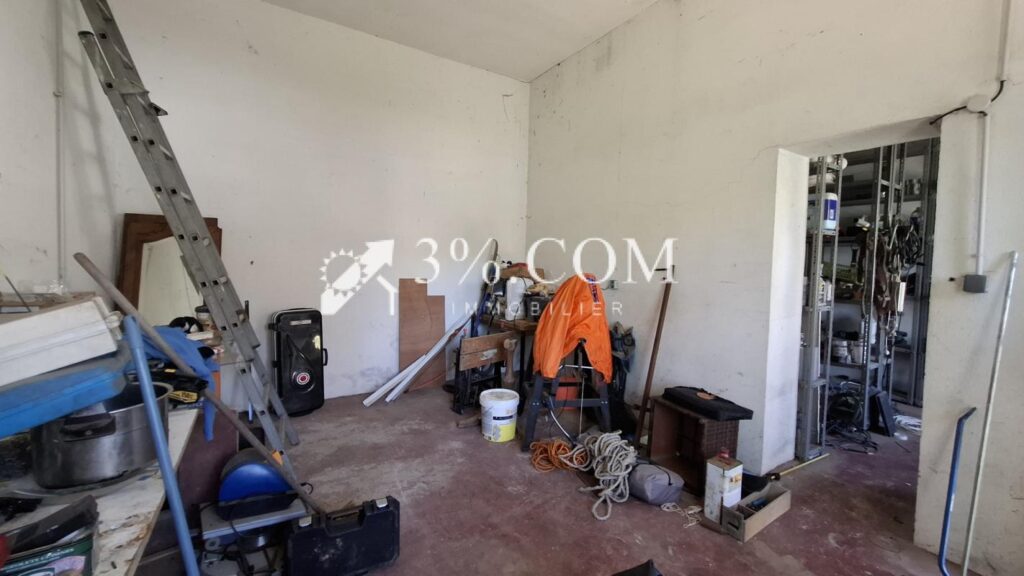 Secteur FONTAINE SUR SOMME : PROPRIETE avec dépendances et j – 8 pièces – 4 chambres – 182 m²