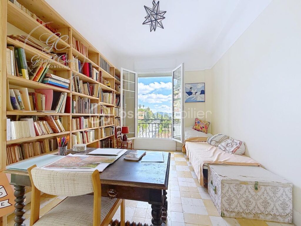 APPARTEMENT 3 PIECES DE 103 M² AVEC UNE VUE SPECTACULAIRE MER SITUE A GRASSE – 3 pièces – 2 chambres – 103 m²
