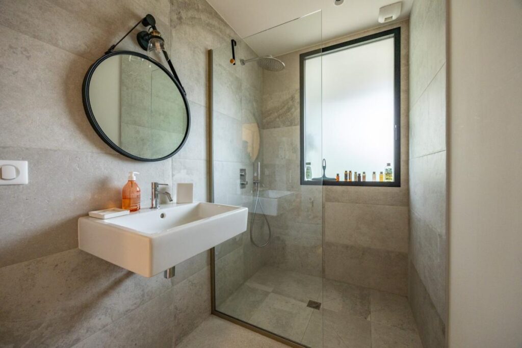 Maison rénovée de 226m2 – 8 pièces – 5 chambres – 226 m²