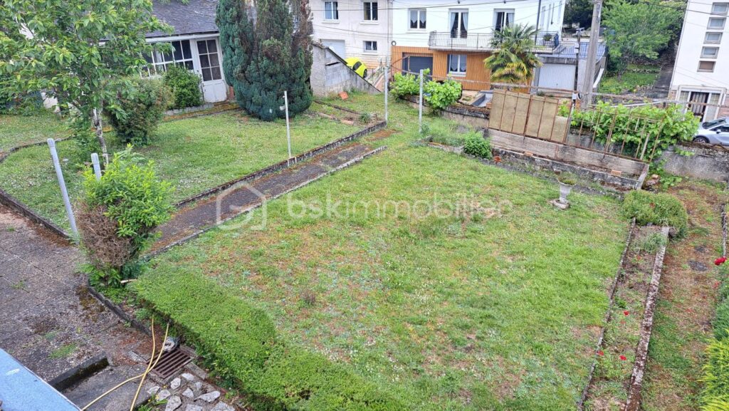 Maison de ville – 4 pièces – 2 chambres – 98 m²