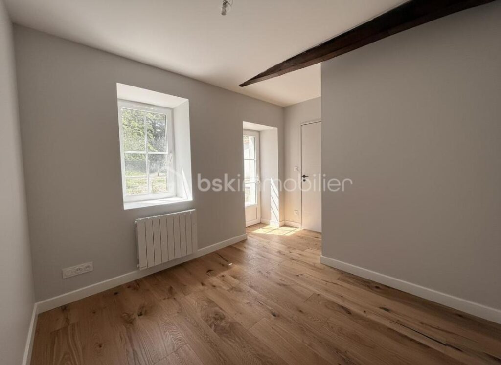 MAISON – 5 pièces – 3 chambres – 121 m²