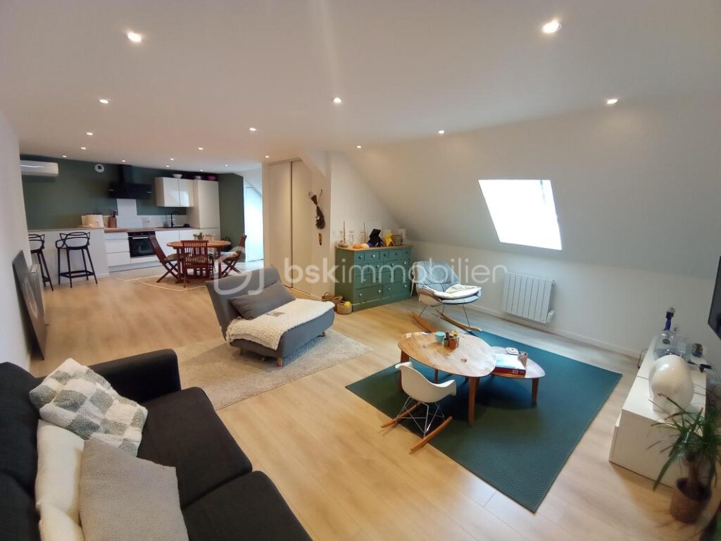 SUPERBE APPARTEMENT T5 DUPLEX AVEC 3 CH.+ 2 SDB+ GRAND JARDIN, EN DERNIER ETAGE DE 2024 – 5 pièces – 3 chambres – 129 m²