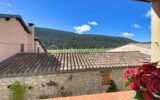 Maison de village traversante avec vue sur la Plaine – Caille (06750) – 4 pièces – 2 chambres – 63 m²