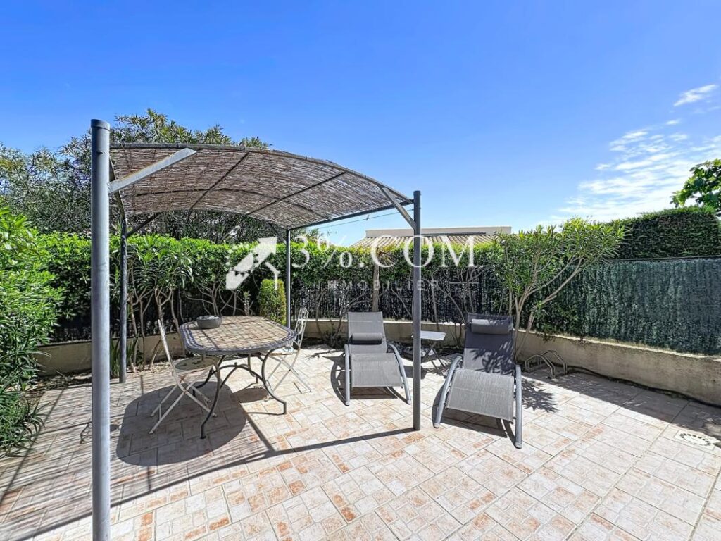 Charmant pavillon 4 pièces de 32.5 m2 avec terrasse de 32 m2 – 4 pièces – 2 chambres – 32 m²