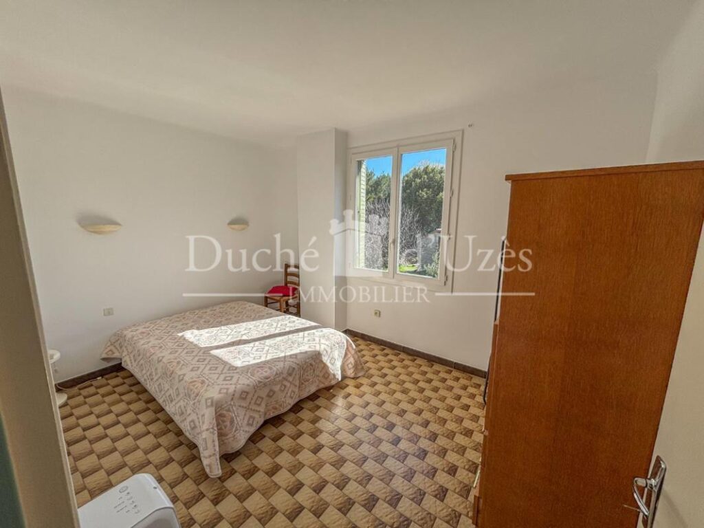 Villa – 8 pièces – 5 chambres – 145 m²