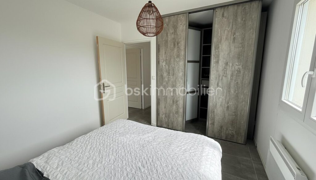 T3 de 60 m2 à 10 minutes de PEZENAS – 3 pièces – 2 chambres – 60 m²