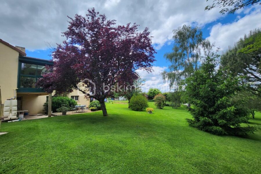 Maison à vendre à Rouille