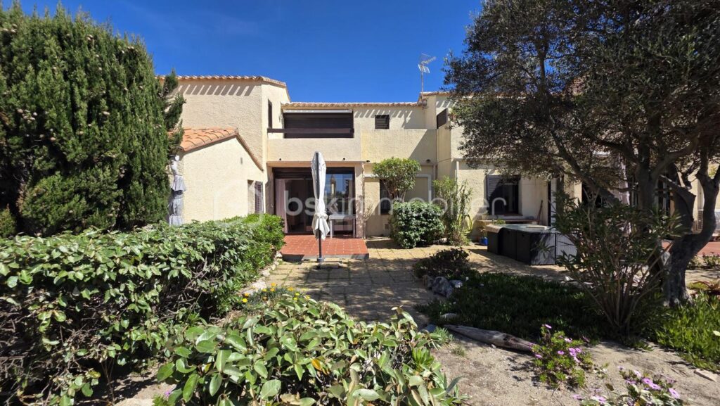EXCLUSIF – Naturiste – Exceptionnel 3 pièces agrandi, de plain-pied, avec terrasse vue marina – Leucate (11) – 3 pièces – 2 chambres – 47 m²