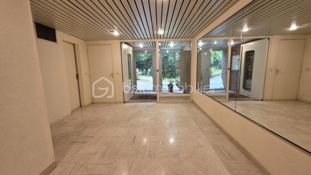 Appartement F3 – 65 m2 – Grand BALCON – cave – 3 pièces – 2 chambres – 65 m²