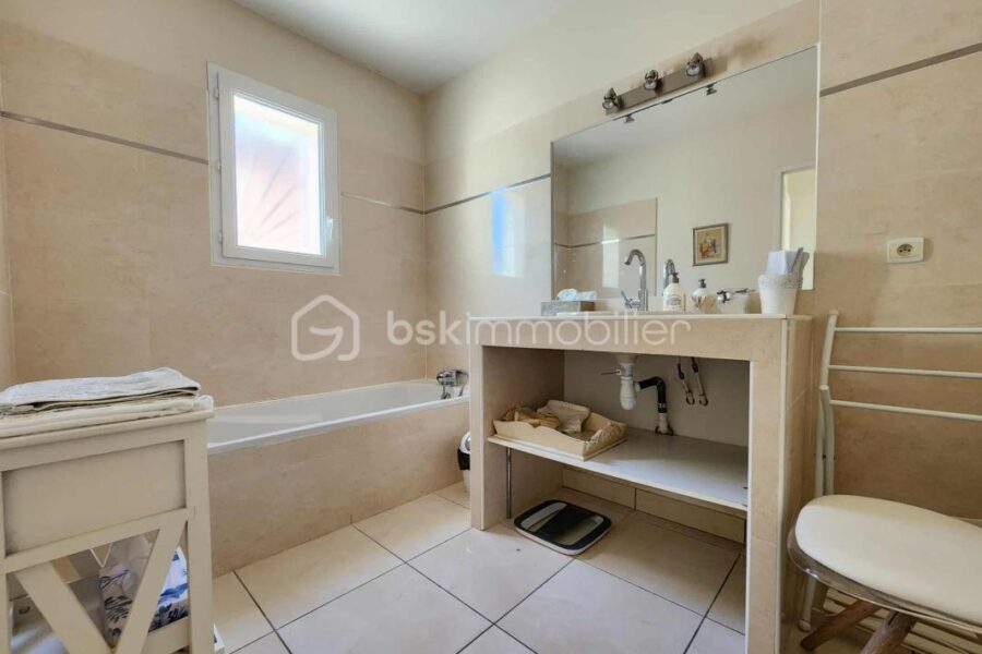 Maison à vendre à Castelnau de guers