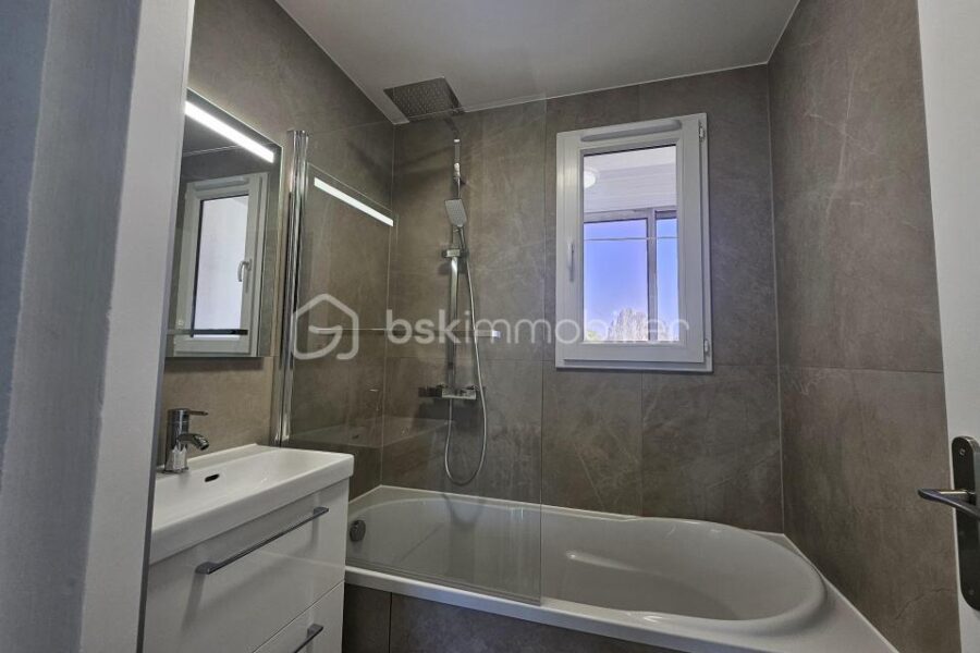 Appartement à vendre à Fontaine