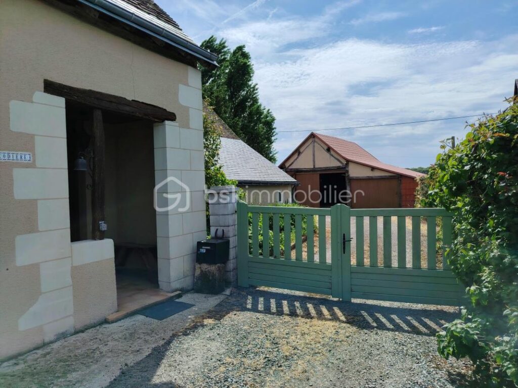 longère 6 pièces 139 m² et gite 56 m² 4 pièces – 6 pièces – 4 chambres – 196 m²