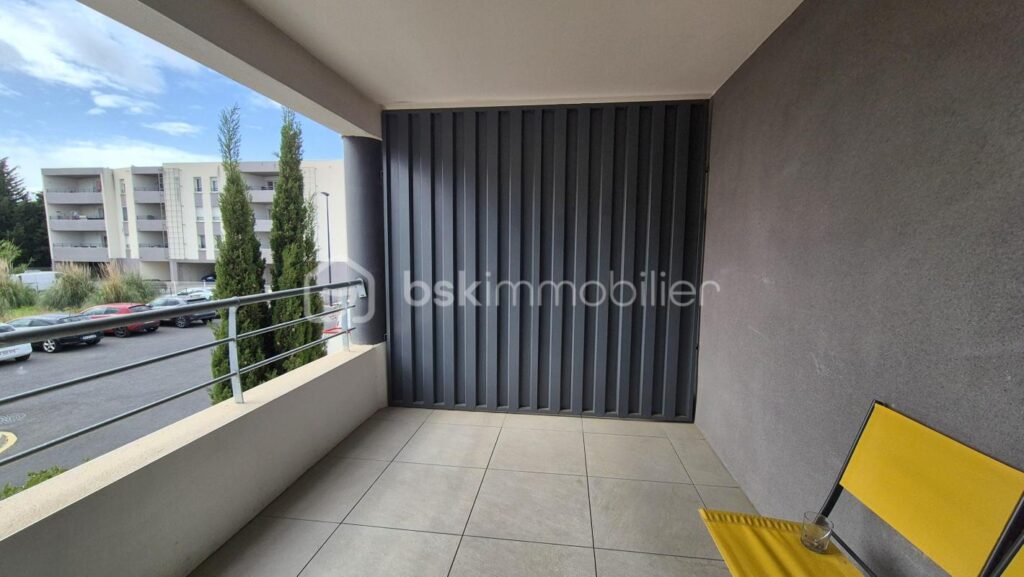A VENDRE APPARTEMENT T2 CABINE DE 44M² A SAINT CYPRIEN – COTE VILLAGE – EN IMPASSE – TERRASSE – PARKIG PRIVE – LIBRE DE TOUTE OCCUPATION – VUE DEGAGEE – 2 pièces – 1 chambre – 44 m²