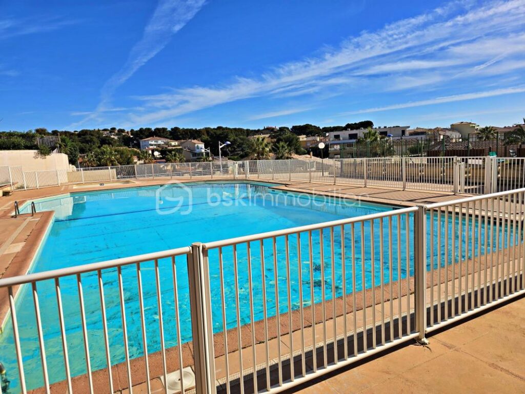 Exclusivité – Baisse de prix, à saisir ! Studio 28 m² vue mer, sans vis-à-vis, au calme absolu – 1 pièce – 1 chambre – 28 m²