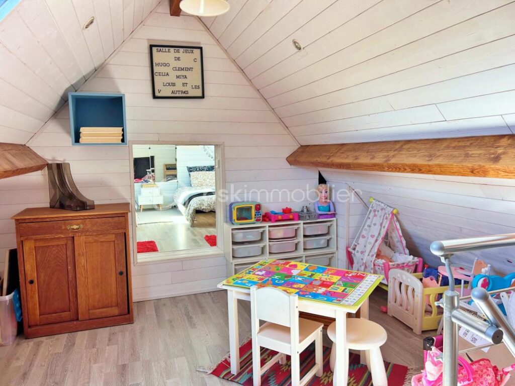 🏡 Élégance, lumière et panorama — Une maison d’exception sur les hauteurs de Jouars Pontchartrain – 8 pièces – 5 chambres – 170 m²