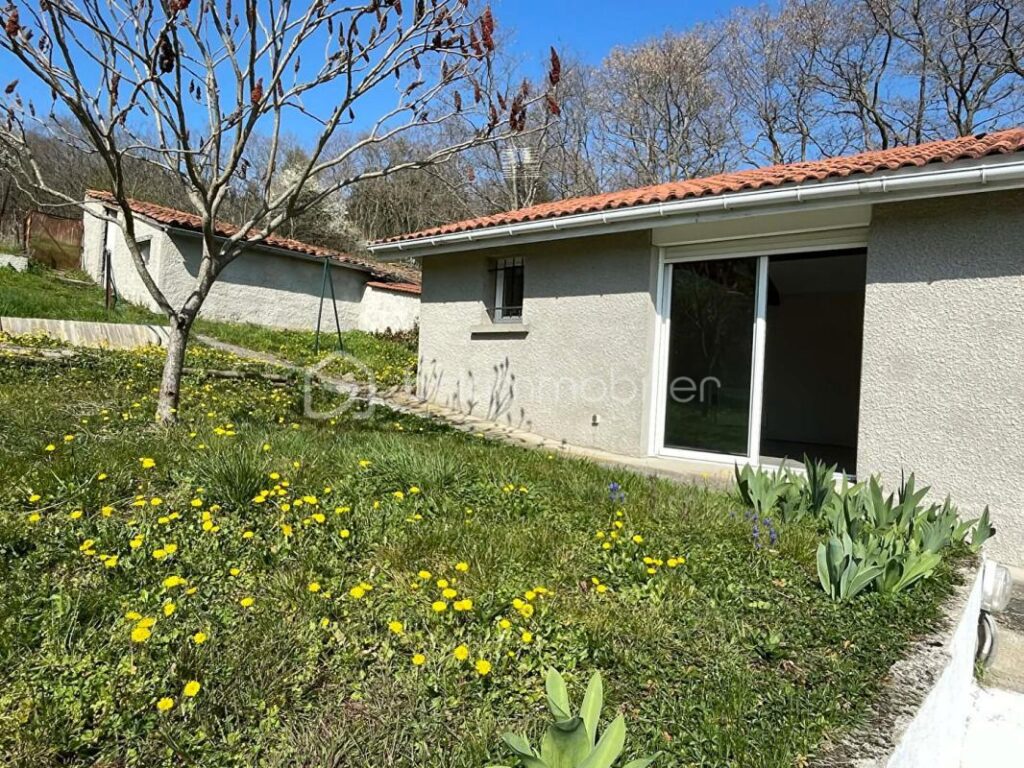 Maison atypique avec terrasse et vue – 4 pièces – 2 chambres – 79 m²