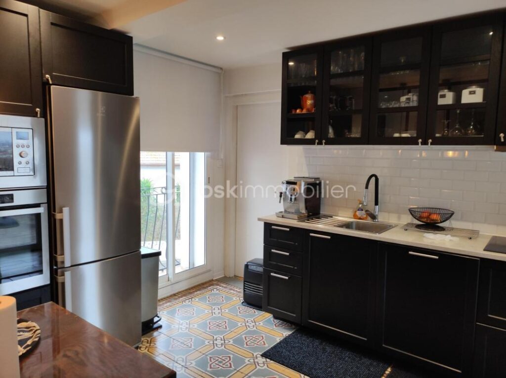 Sète, magnifique appartement de type 3 proche du centre ville – 3 pièces – 2 chambres – 93 m²