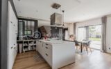 MAISON MODERNE QUASI AUTONOME AVEC PIECE DE VIE 80m2 – 5 pièces – 3 chambres – 163 m²