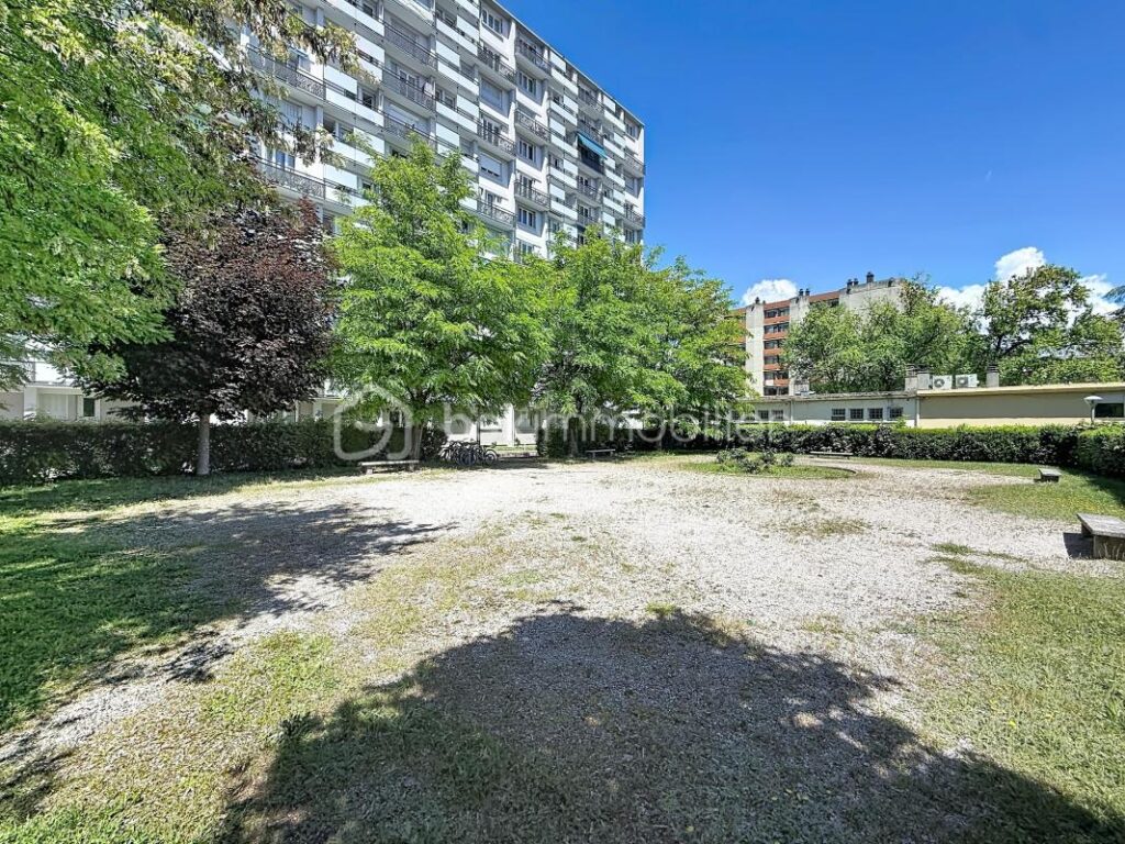 Appartement T3 de 53m2 avec balcon + cave – 3 pièces – 2 chambres – 53 m²