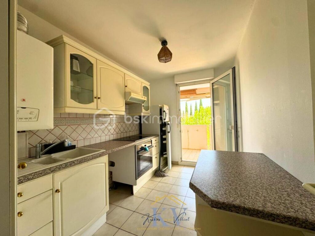 À louer – Beau T3 avec terrasses et box – Secteur Hôtel du Département de l&rsquo;Hérault – 3 pièces – 2 chambres – 69 m²