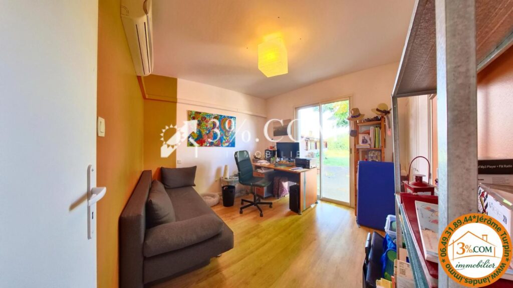 Maison de caractère 7 chambres avec vue dégagée, piscine et – 9 pièces – 7 chambres – 214 m²