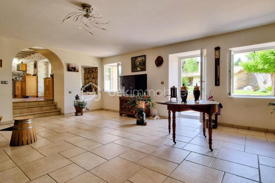 Maison à vendre à Exoudun