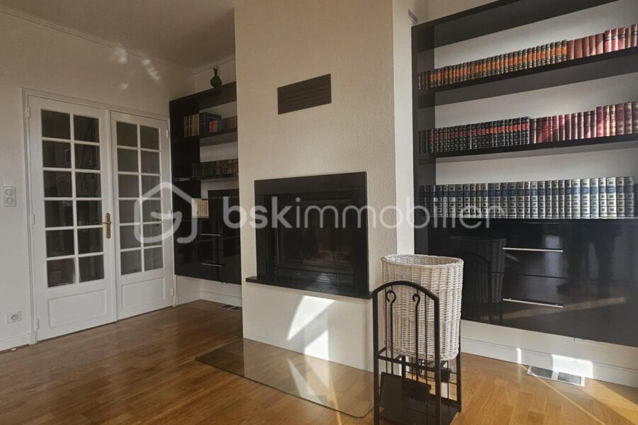 Maison à vendre à Saint remy en rollat