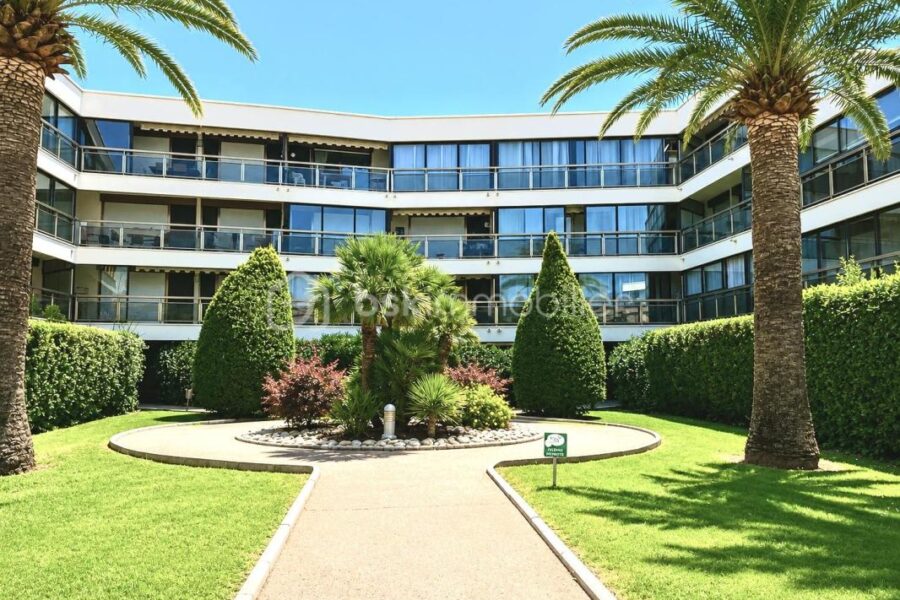 Appartement à vendre à Mandelieu la napoule