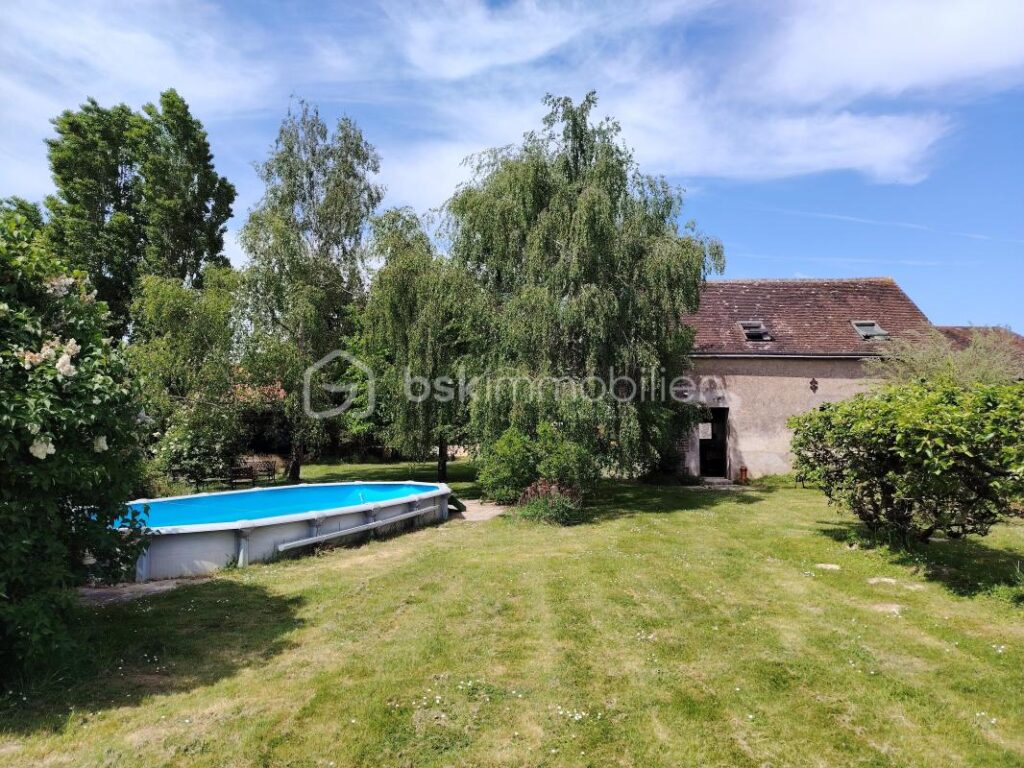 longère 6 pièces 139 m² et gite 56 m² 4 pièces – 6 pièces – 4 chambres – 196 m²