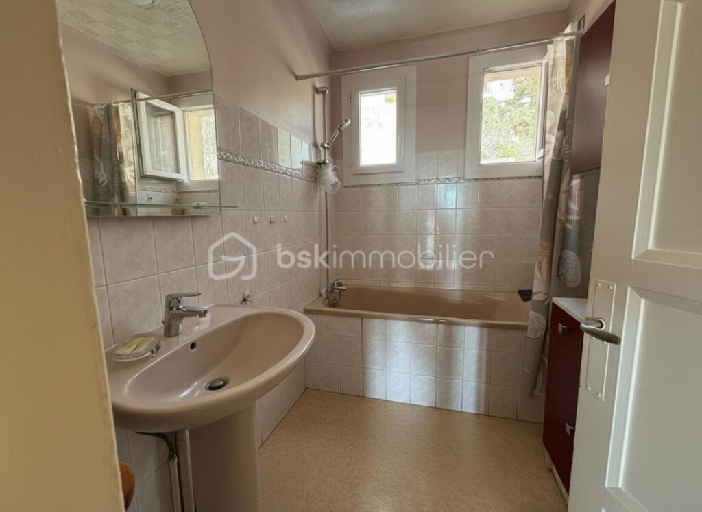 Maison avec Jardin secteur calme – 5 pièces – 3 chambres – 81 m²
