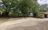 Maison 230 m² 3 appartements , 1 T4, 1 T2, 1 studio sur 3500 m² de terrain – 8 pièces – 5 chambres – 250 m²