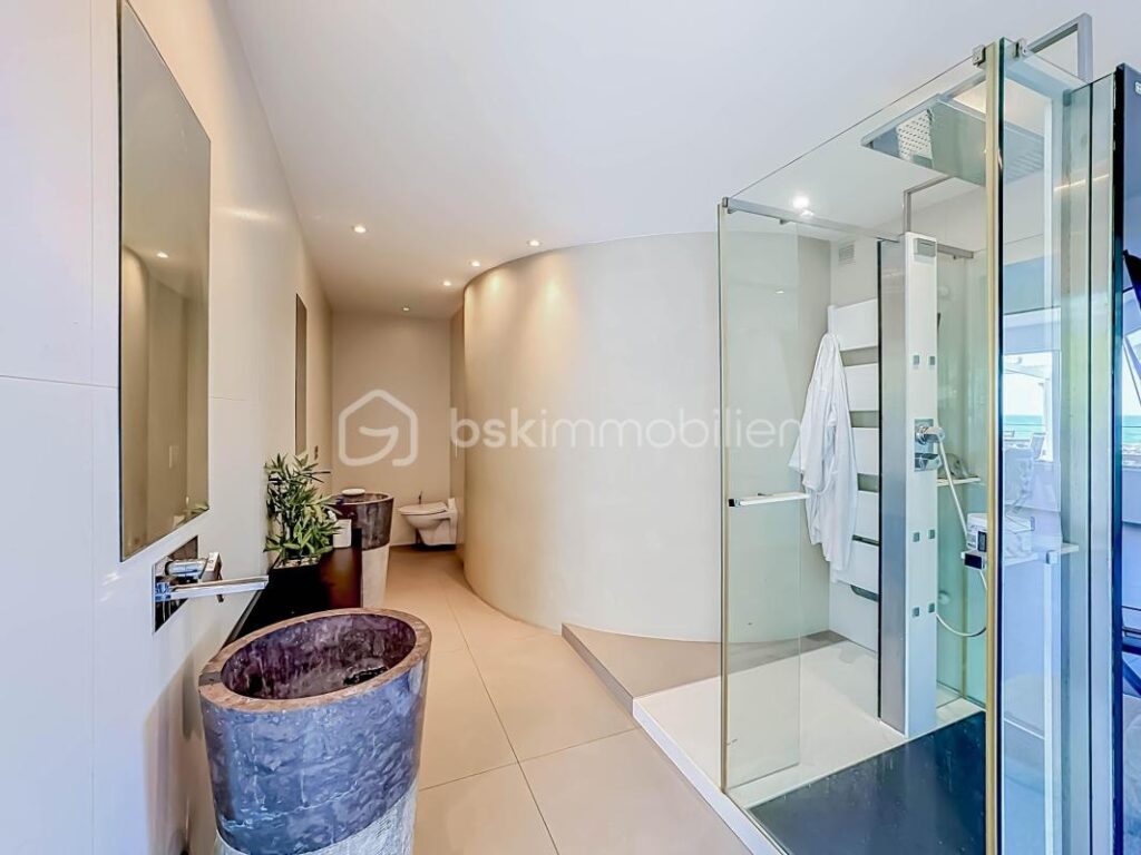 UNIQUE *** Magnifique Appartement T5 de 160m2 avec terrasse de 50m2 Vue Mer à PALAVAS *** – 5 pièces – 3 chambres – 160 m²