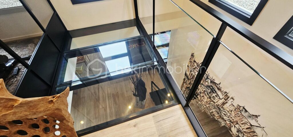 SUPERBE PROPRIETE DE 2021 AVEC SPA DE NAGE – 7 pièces – 4 chambres – 203 m²
