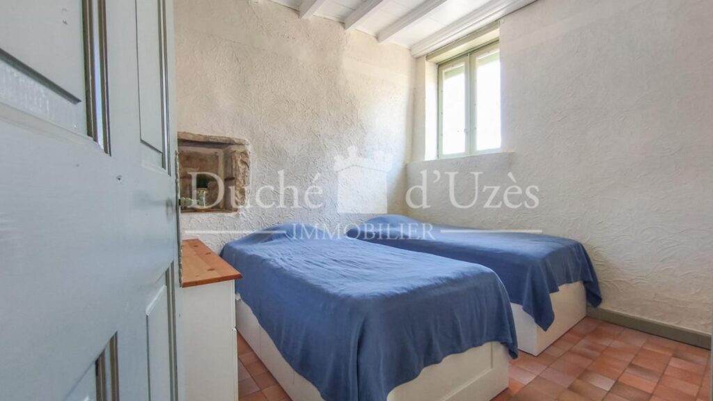 Maison de caractère – 6 pièces – 4 chambres – 180 m²